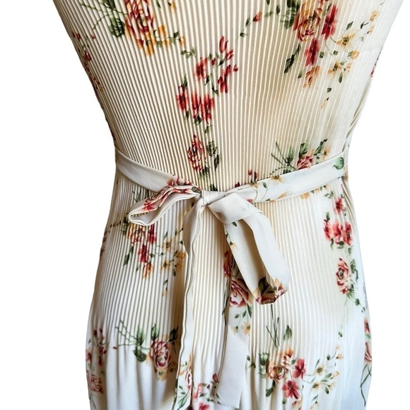 Moa USA Floral Sleeveless Midi Dress Size Small - Picture 7 of 17